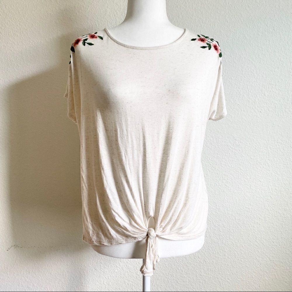 W5 Off White Front Tie Floral Embroidery Short Sleeve Top Stretch Relaxed M boho